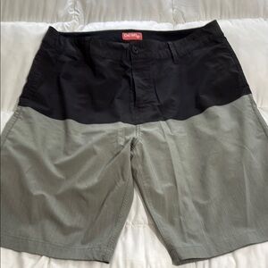 DEEP Hybrid Black and Gray Elastic Waist Shorts